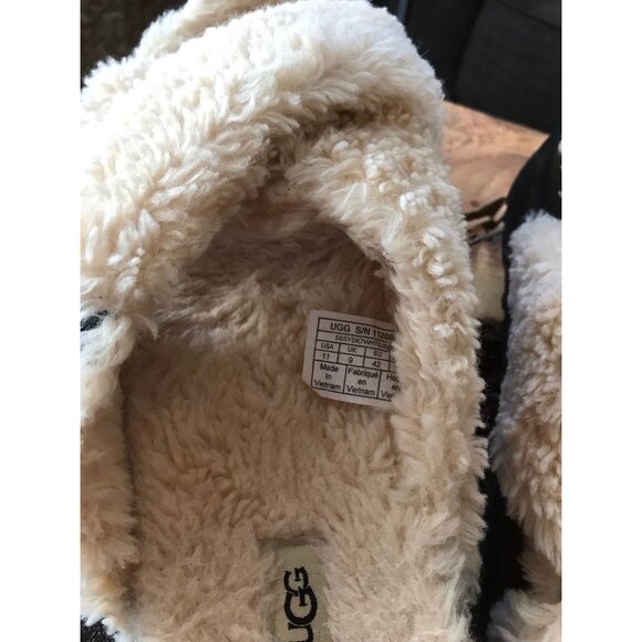 UGG Fuzz Sugar Cross in Cream size 11 Slide/Sandals - Picture 9 of 9